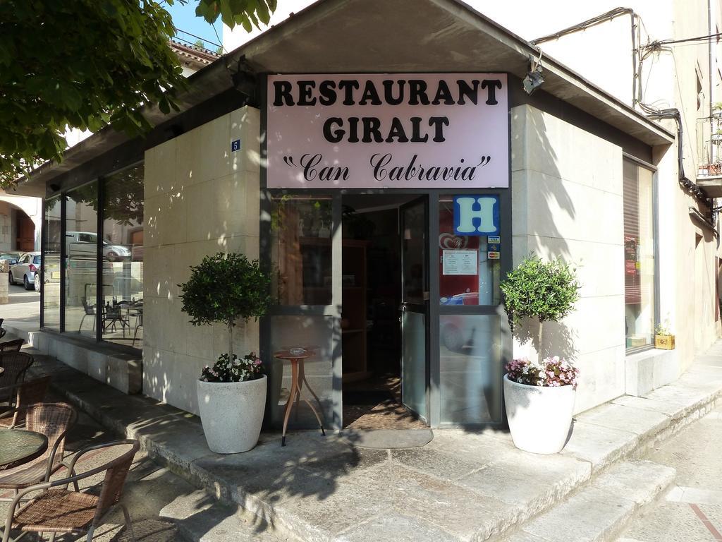 Restaurant Fonda Giralt Hotel Amer Ngoại thất bức ảnh
